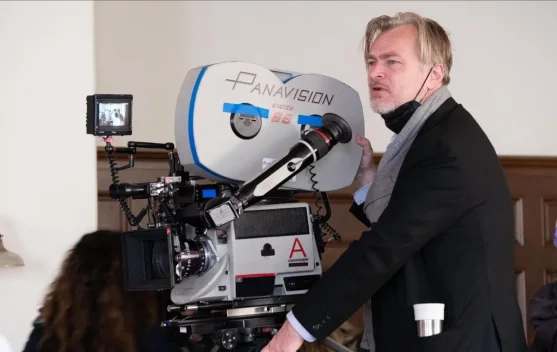 Christopher Nolan Ngaku Nonton Star Wars 12 Kali di Bioskop