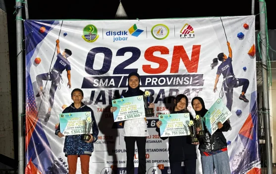 Maysabita Zainaziha Raih Emas O2SN Jabar Cabang Panjat Tebing, Siap Bela Jawa Barat