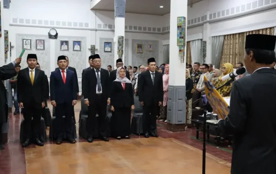 Wali Kota Cirebon Lantik Dewas dan Direksi BUMD Kota Cirebon