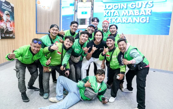 Sean Gelael Bagikan Pengalaman Balap di Booth MyPertamina GIIAS 2026