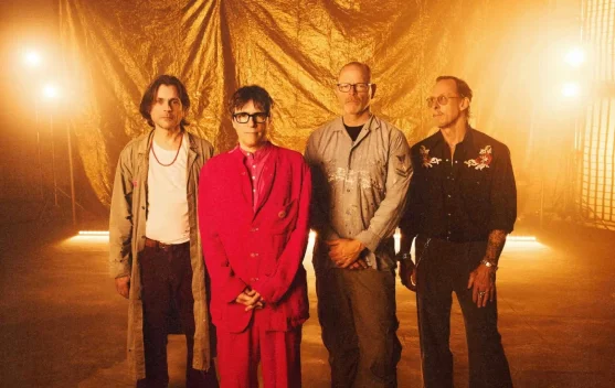Weezer Perpanjang Tur Konser