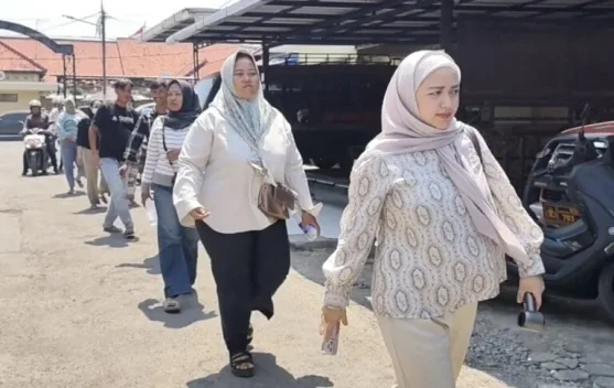 Belasan Warga di Indramayu Tertipu Arisan Online Hingga Ratusan Juta
