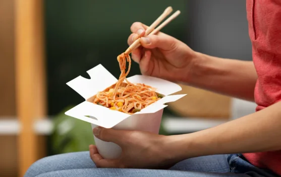 Pola Makan Berantakan saat Akhir Bulan