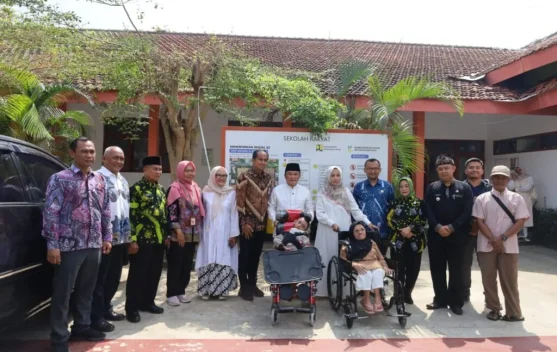 Bupati Kuningan Serahkan Bantuan ATENSI Kemensos untuk 160 Penerima