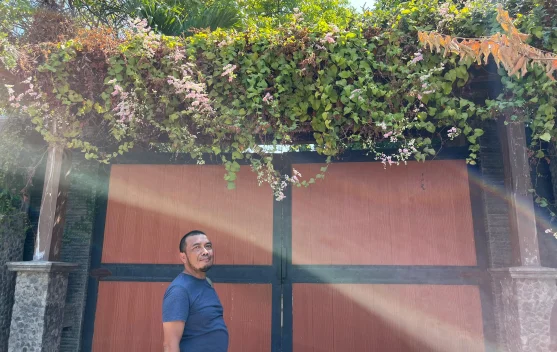 Gerbang Rumah di Majalengka Ini Disebut Mirip Kediaman Jokowi di Solo