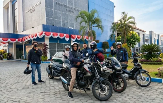 Touring Sepeda Motor Lebih Baik di Siang Hari atau Malam Hari ?