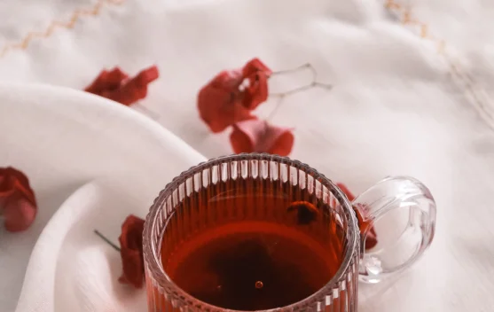 Teh Rosella, Minuman Merah dengan Potensi Menjaga Tekanan Darah