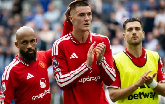 Everton Cetak Gol Dramatis, MU Harus Puas Bermain Imbang