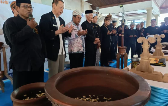 Ritual Jamasan Pusaka Hari Jadi ke-499 Indramayu Disorot Publik