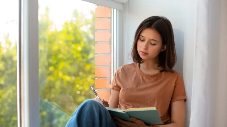 Curhat ke Buku Bisa Bikin Tenang