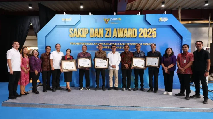 Pemkot Denpasar Raih Penghargaan Zona Integritas WBK dan WBBM