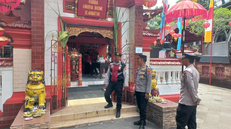Sambut Imlek, Patroli Presisi Sambangi Vihara Amurva Bhumi
