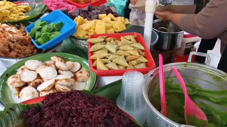 Menolak Punah, Jajanan Tradisional Bali Tetap Eksis