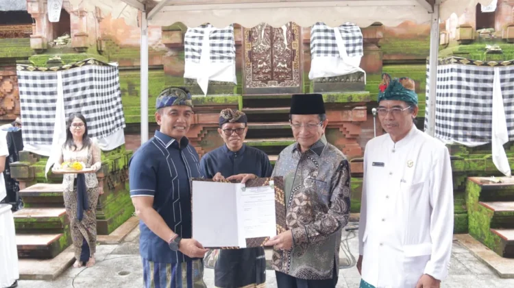 Perkuat Pendidikan Keagamaan,  Pemkab Jembrana Hibahkan Lahan Sekolah