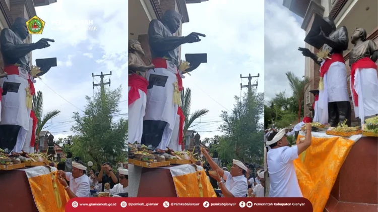 Bupati Mahayastra Resmikan Patung "Soekarno Mendidik Anak"