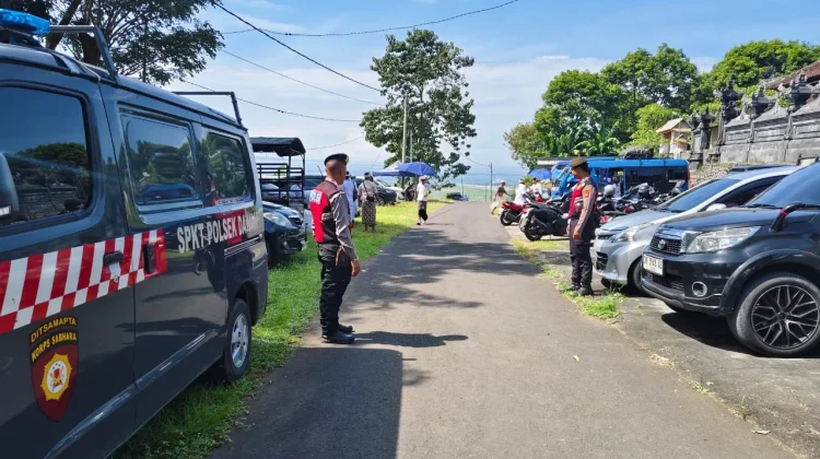 Polsek Dawan Amankan Piodalan di Pura Dalem dan Pura Bukit Buluh Tutua