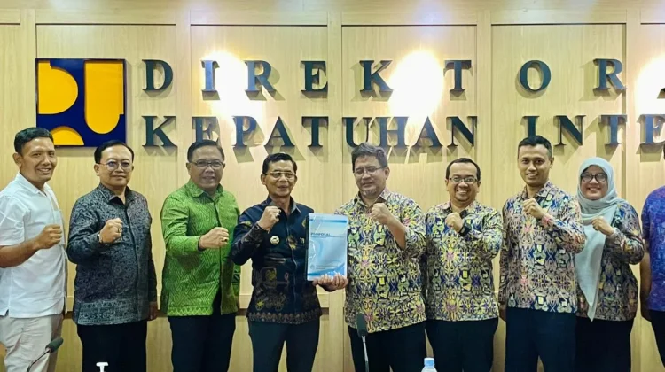 Bupati Satria Audiensi dengan Ditjen SDA Kementerian PU