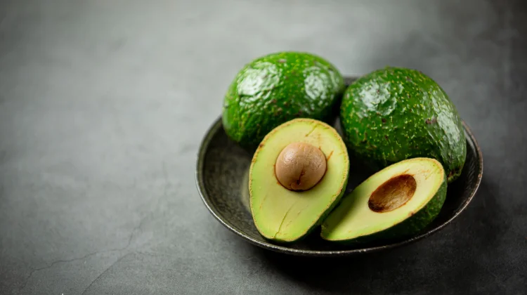 Satu Buah Alpukat, Banyak Manfaat