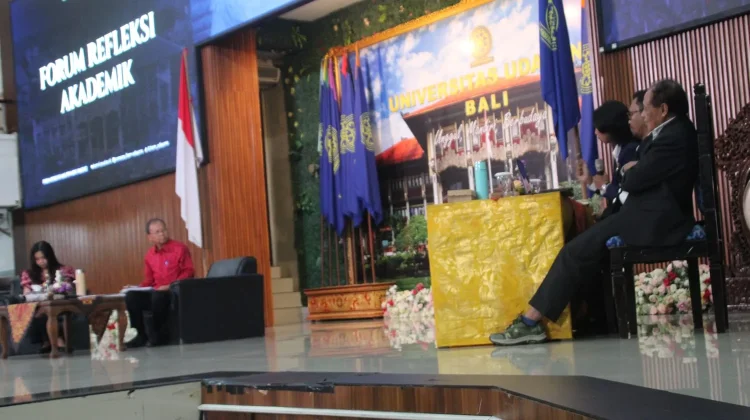 Diskusi Publik “Sang Pewahyu Rakyat” di UNUD