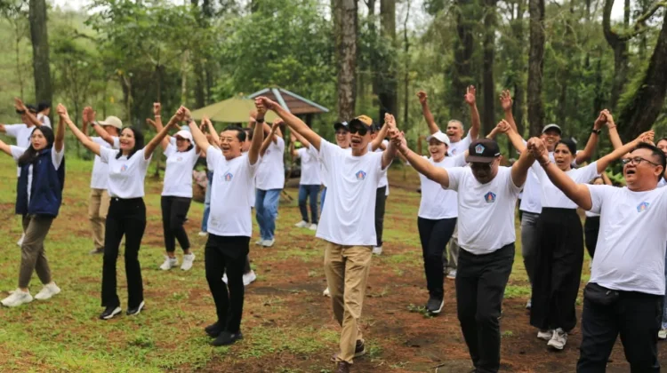 Bupati Klungkung Pimpin Refreshment Kepala OPD