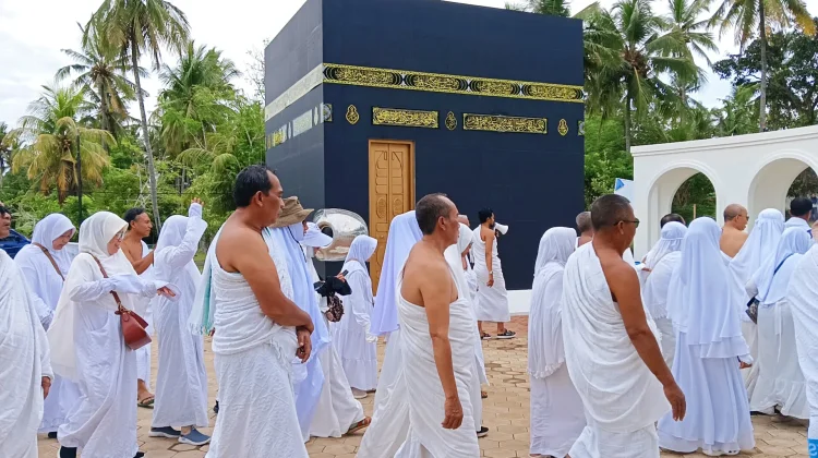 Puluhan Calon Haji Jembrana Ikuti Manasik Kolosal Perdana