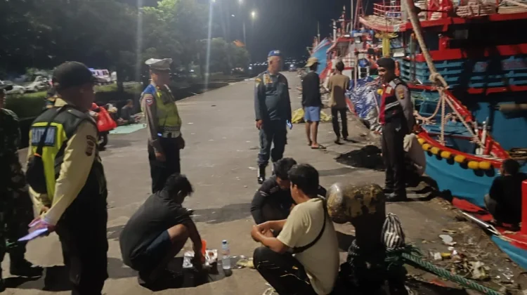 Patroli Gabungan  di Pelabuhan Benoa, Aparat Bersinergi Cegah Kriminalitas