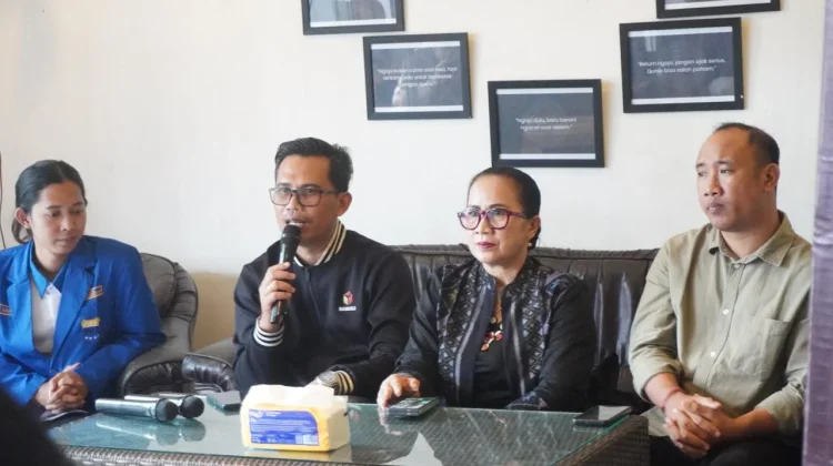 Demokrasi Tak Cukup Prosedural, Ariyani Soroti Negosiasi Kuasa di Tingkat Lokal