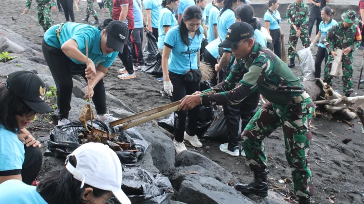 Gerakan Bali Bersih Sampah Digelar di Klungkung
