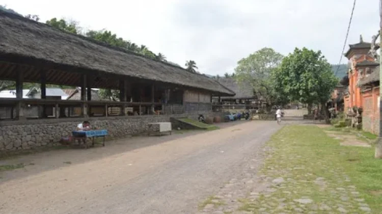 Desa Tenganan  , Mencerminkan Budaya ,Adat Istiadat Pra Hindu