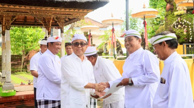 Jaya Negara Kukuhkan Bendesa Alitan MDA Denpasar Lewat Prosesi Majaya-Jaya