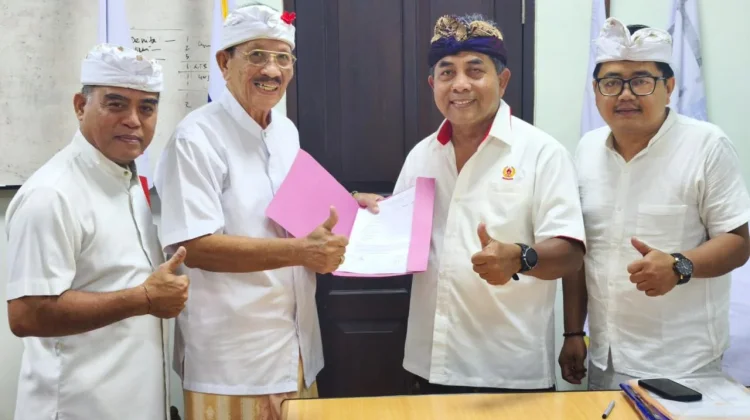 Petahana Oka Darmawan Ambil Formulir ke TPP