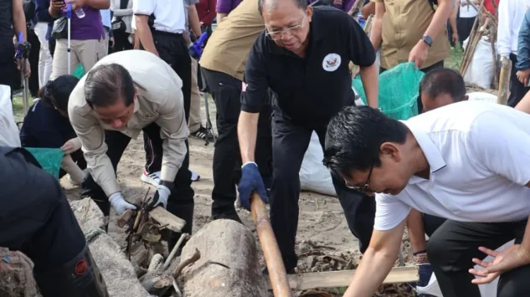 Menteri LH dan Gubernur Koster Serukan Wajib Pilah Sampah dari Sumber