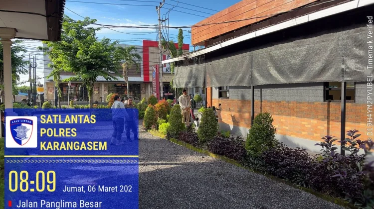 Polres Karangasem  Luncurkan "Samsat Drive Thru"