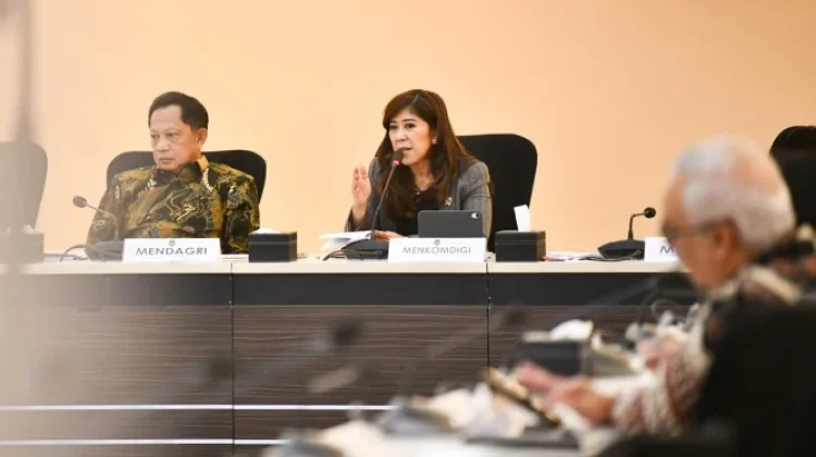 Menkomdigi Tegaskan Penundaan Akses Anak ke Media Sosial Berisiko Tinggi