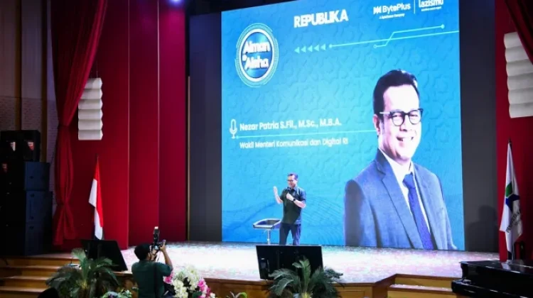 Wamenkomdigi Ingatkan Penggunaan AI Agama Perlu Data Akurat