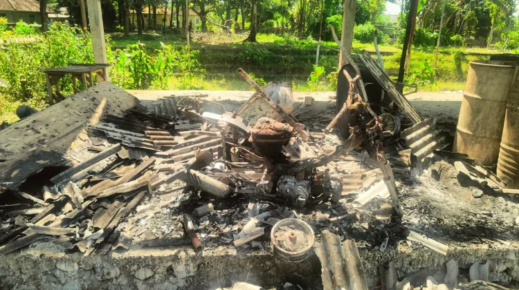 Tribun Lapangan Pangyangan Ludes Terbakar
