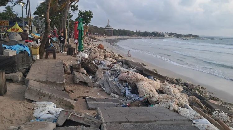 Abrasi Kuta Kian Parah, Sejumlah Titik Pantai Mulai Kritis