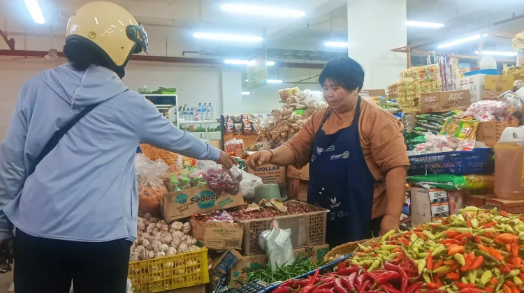 Jelang Lebaran, Cabai di Jembrana Tembus Rp120 Ribu