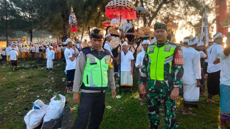 Polri Amankan Tradisi Suci Melasti