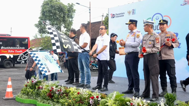 Wali Kota Jaya Negara Lepas Program Mudik Gratis PLN