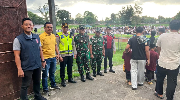 Kodim 1619/Tabanan Terjunkan Personel Pengamanan Sholat Idulftri 1447 H