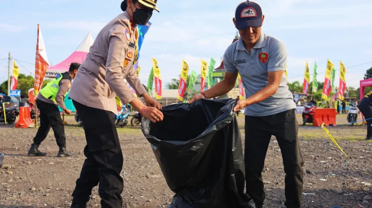 Gilimanuk Dikepung Belasan Ton Sampah Pasca Mudik