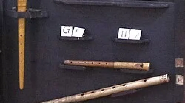 Balobat Alat Musik Tradisional Karo dan Fungsinya