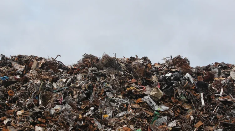 Bali Diminta Fokus Tangani Sampah dan Kemacetan