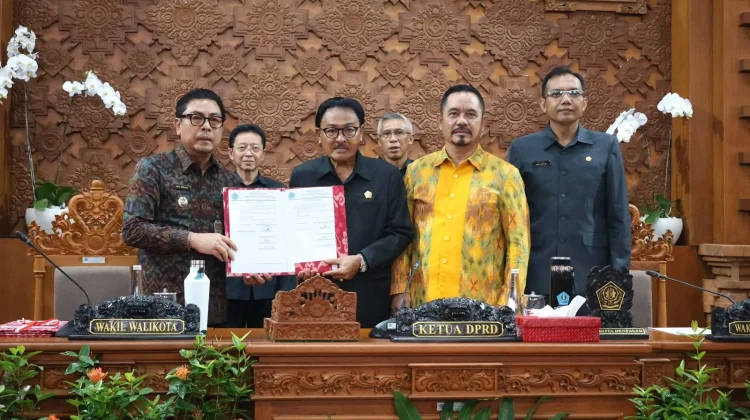 DPRD Denpasar Tutup Sidang Paripurna, Sampaikan Rekomendasi LKPJ 2025