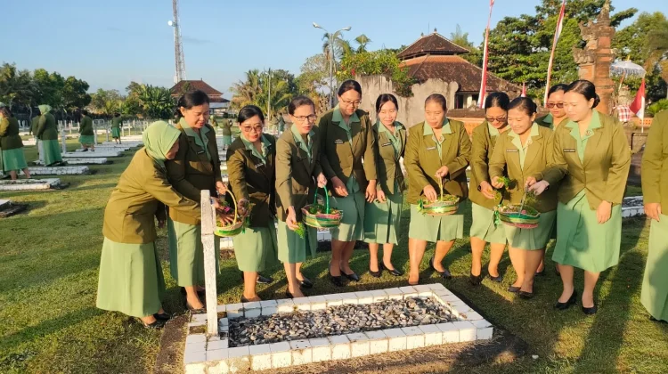 Persit KCK Kodim Tabanan Teguhkan Loyalitas Pengabdian dengan Ziarah Nasional