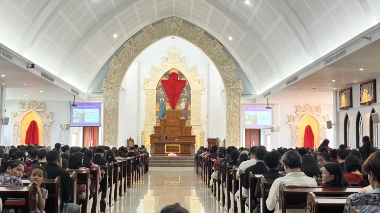 Toleransi di Puja Mandala, Ibadah Jumat Agung dan Salat Jumat Berlangsung Lancar