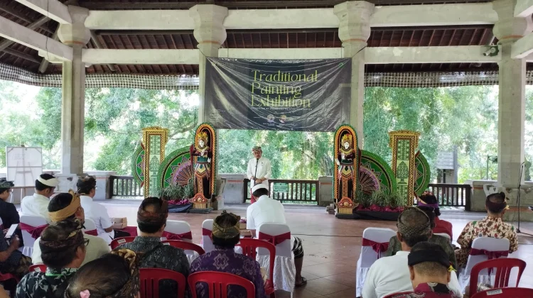 Kadisbud Gianyar Buka Pemeran Lukisan Tradisional