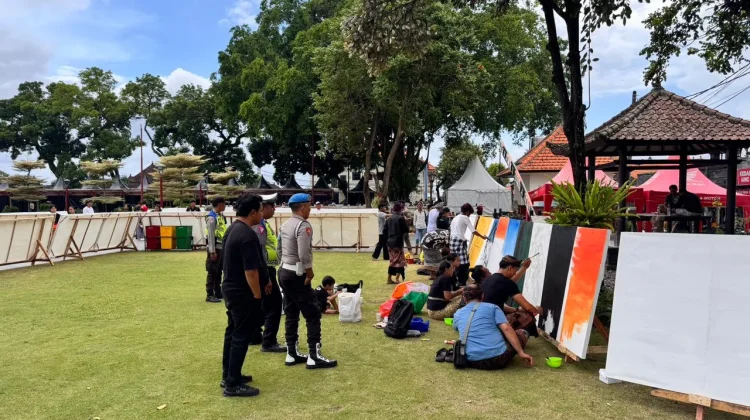 Meriahkan HUT ke-255 Kota Gianyar, Lomba Melukis Spontan Berlangsung Aman