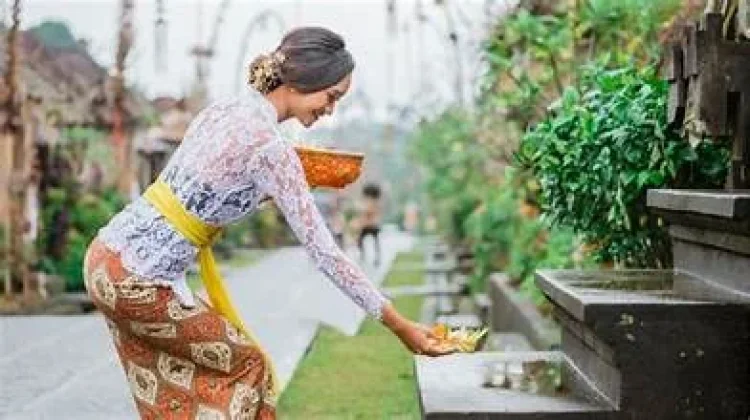 "Sabuh Mas” Simbol Kesejahteraan dan Kemakmuran